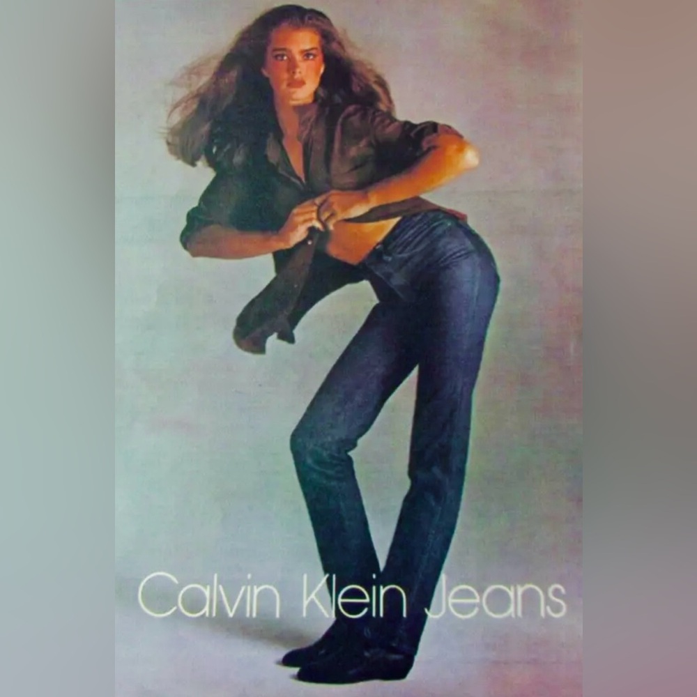 Meet your Posher, Cynthia! FREE Shipping always!